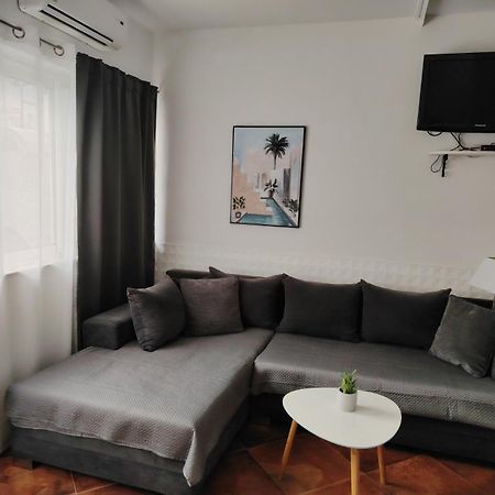 Apartments Ella Makarska Exterior foto